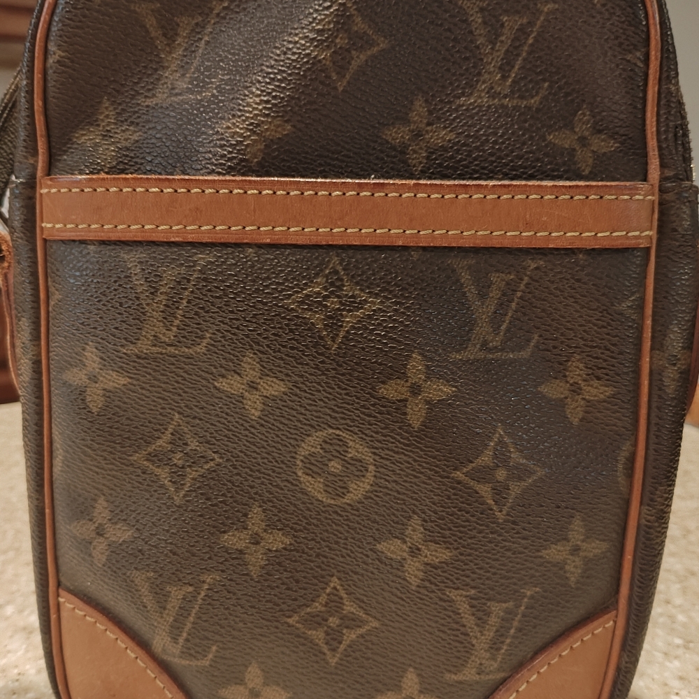 Louis Vuitton Brown Monogram Womens/Mens Bag. - Picture 13 of 13